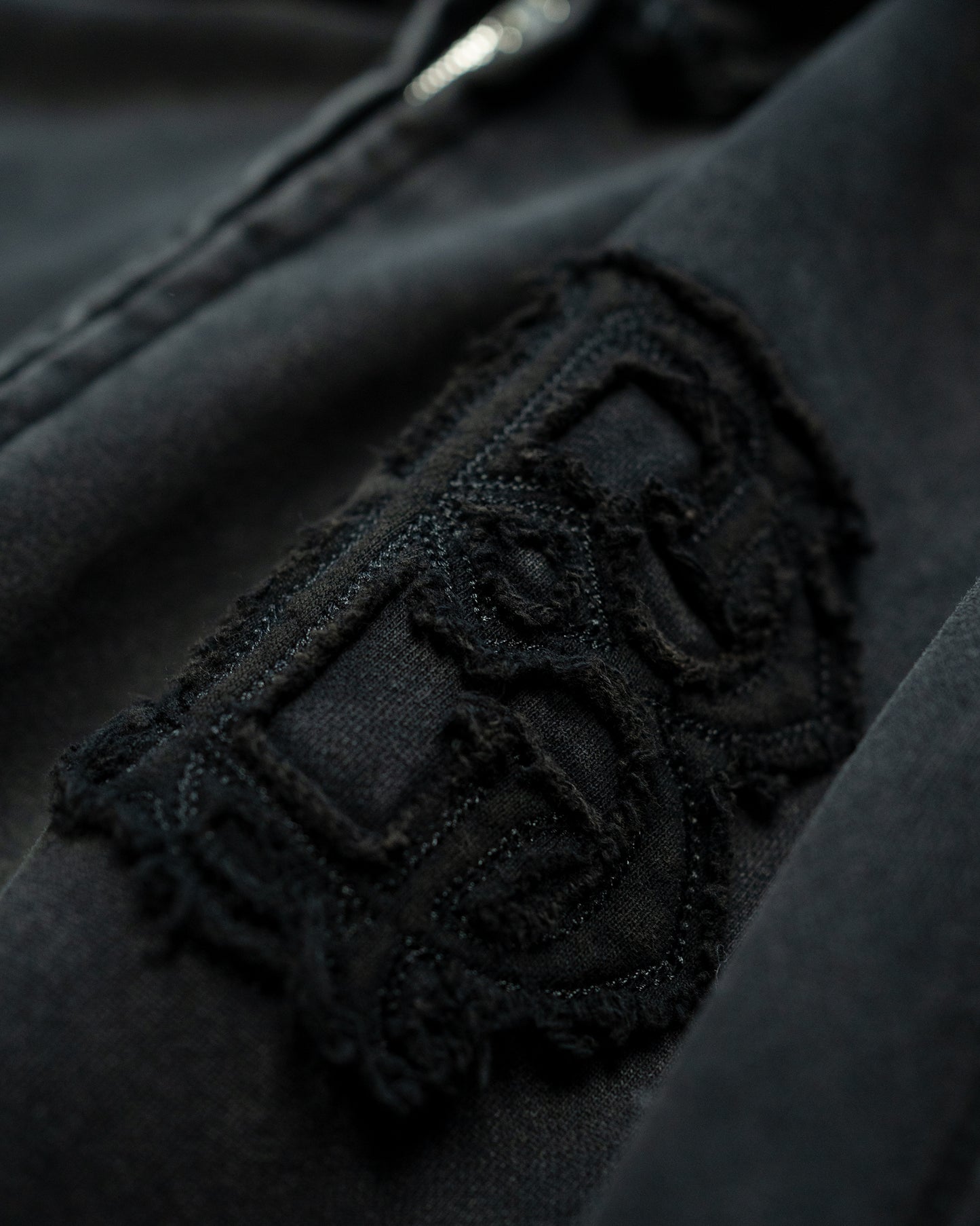SCAR HOOD BLACK